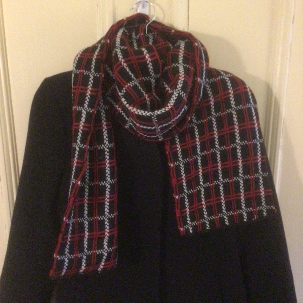 Roots Knit Scarf Black/Red/White Plaid